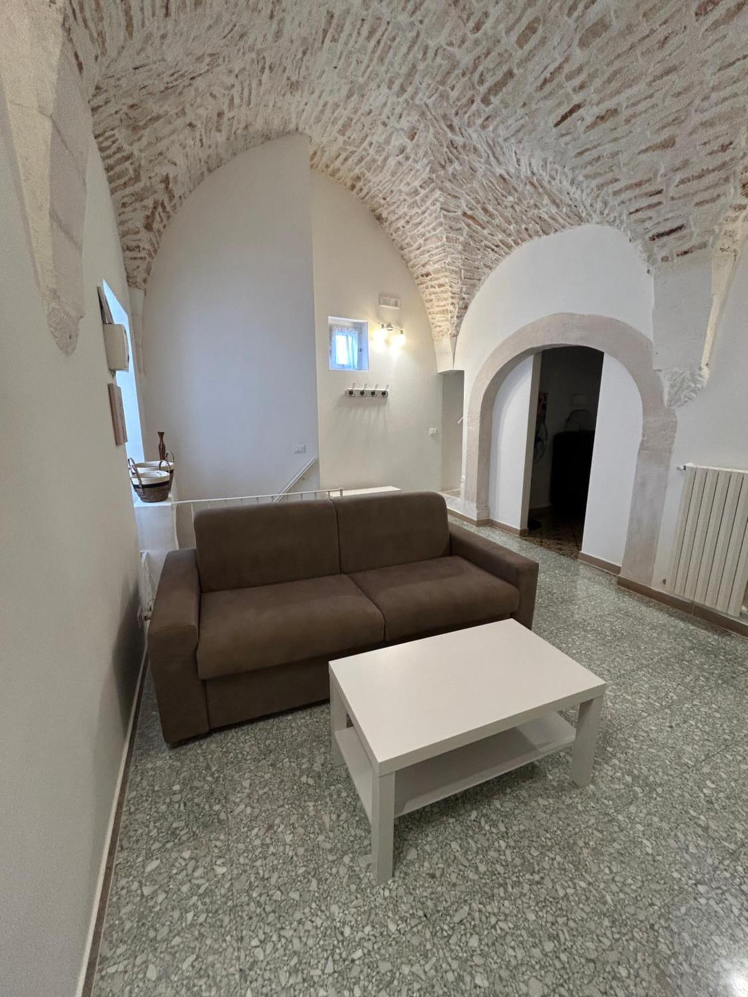 Casa Angioina Apartment มาร์ตินาฟรังกา ภายนอก รูปภาพ